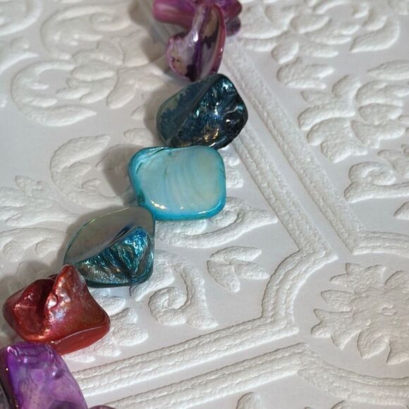 Mother Of Pearl Colored Bead Necklace 21” - Picture 7 of 15